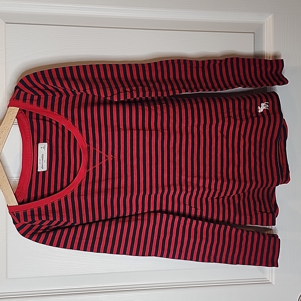 Abercrombie & Fitch Kids Long Sleeve Scoop Neck Striped T-Shirt, Size Medium